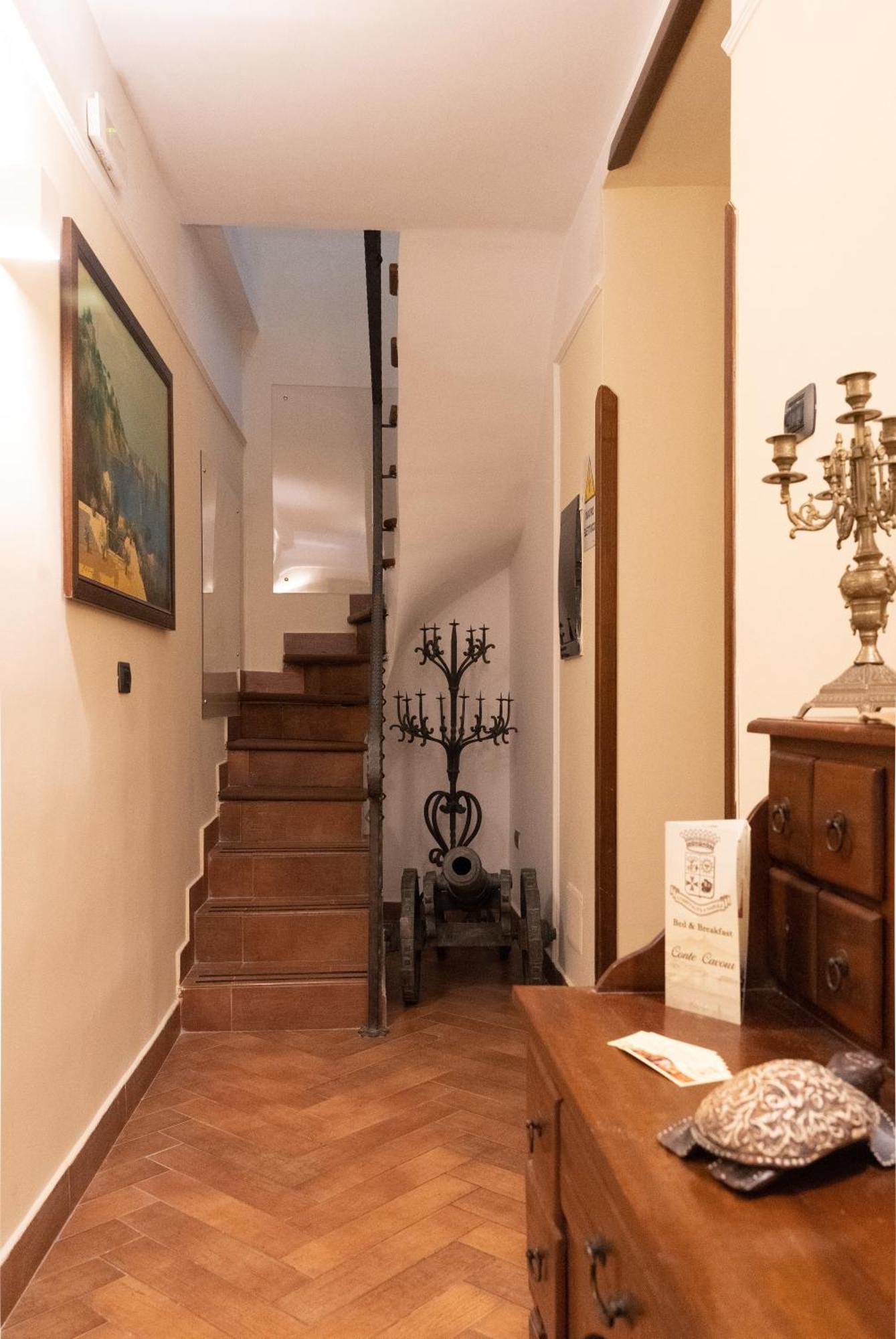 B&B Conte Cavour Neapol Zewnętrze zdjęcie