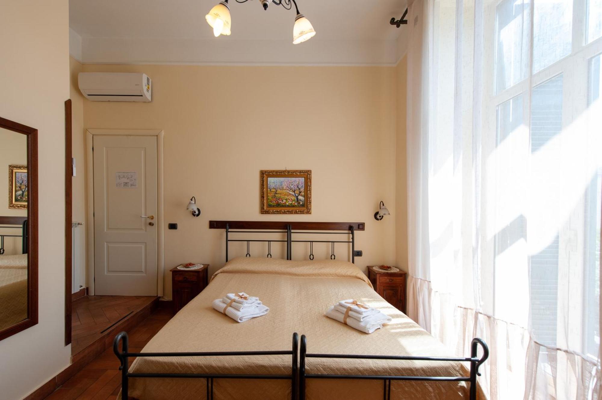 B&B Conte Cavour Neapol Zewnętrze zdjęcie