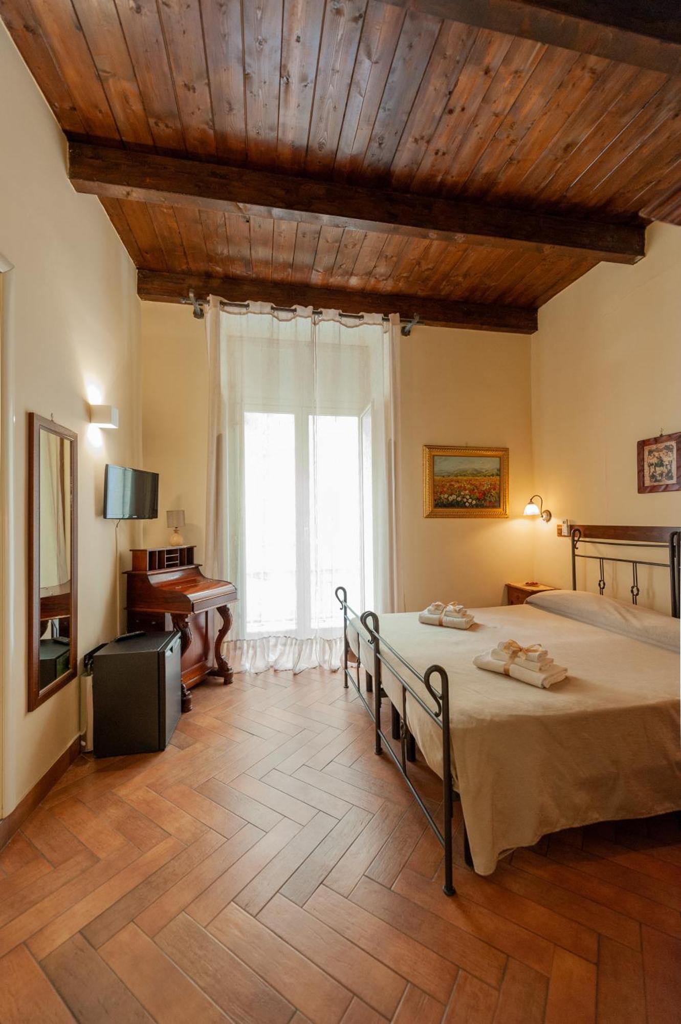 B&B Conte Cavour Neapol Zewnętrze zdjęcie