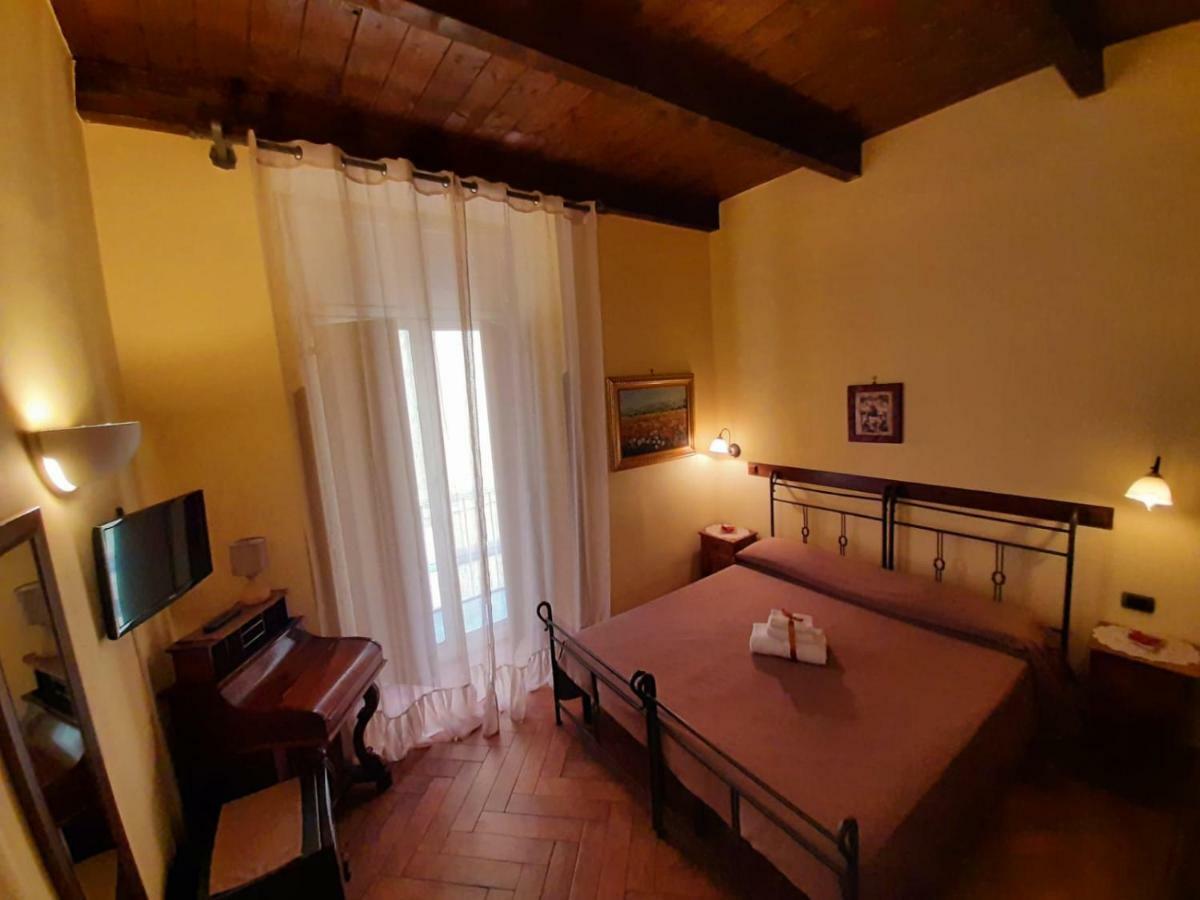 B&B Conte Cavour Neapol Zewnętrze zdjęcie