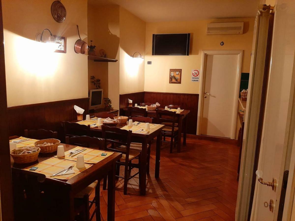 B&B Conte Cavour Neapol Zewnętrze zdjęcie